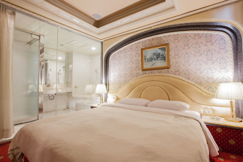 Mila Hotel Taichung Buitenkant foto